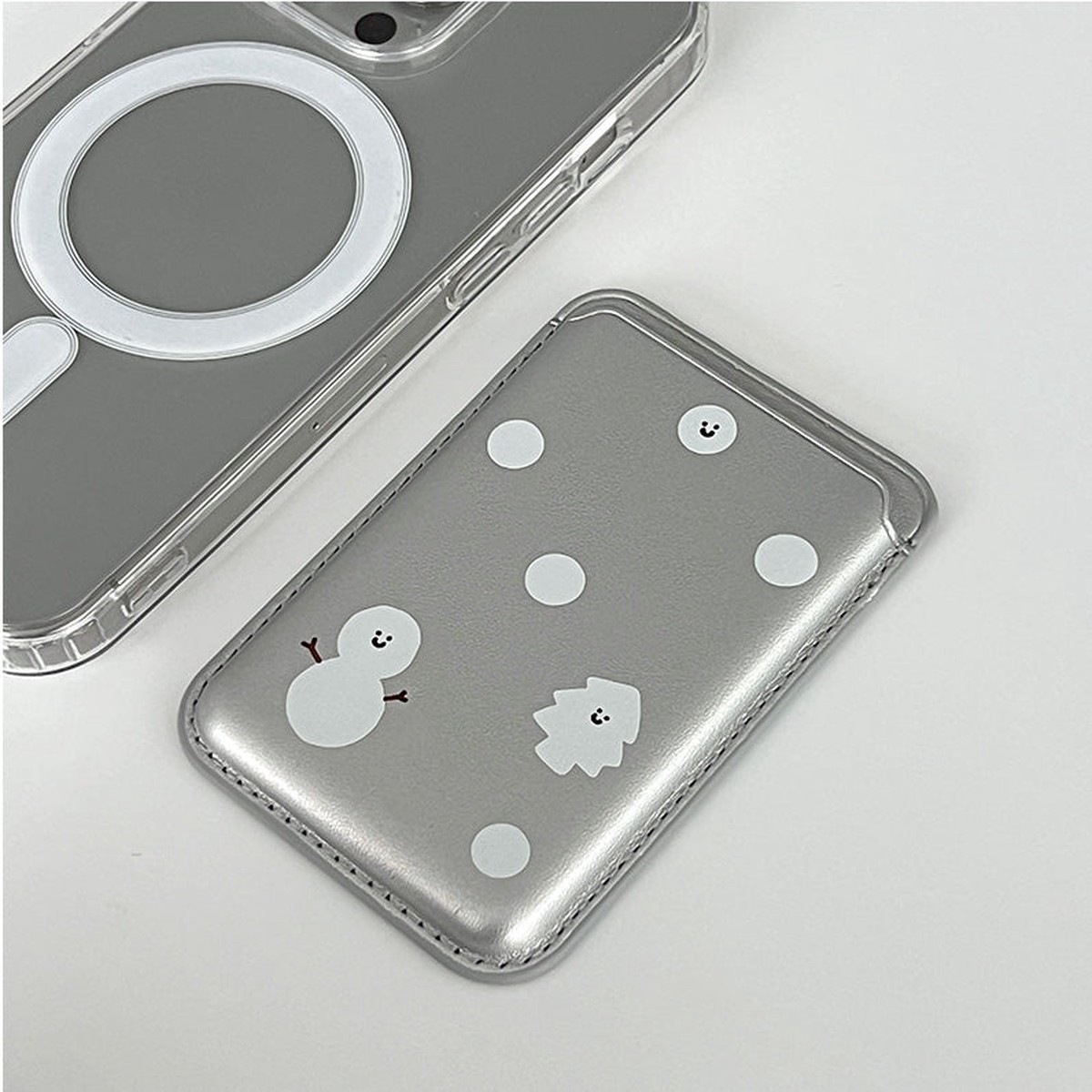 85Cuter Snow Silver Magsafe Card Wallet