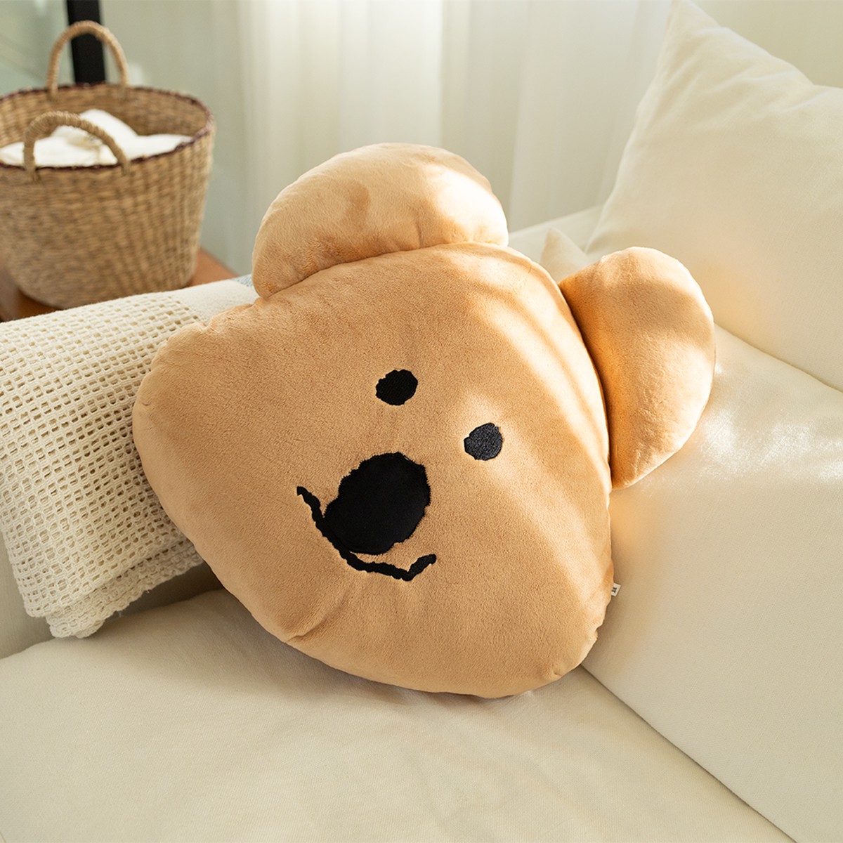 95Dinotaeng Fluffy QUOKKA Face Cushion