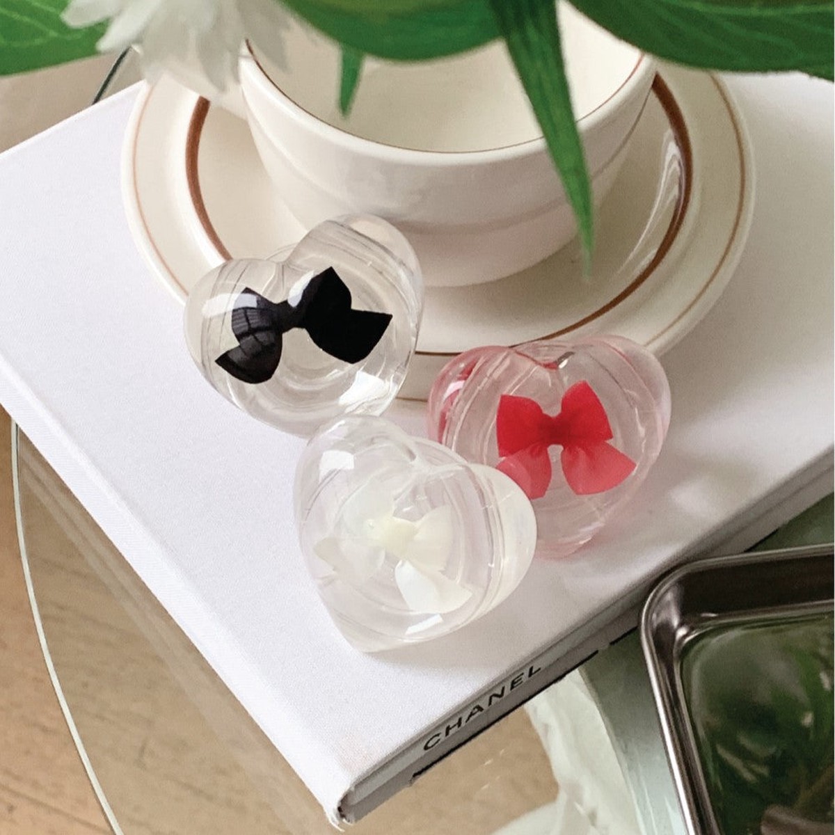 9Mademoment Small Ribbon Resin Acrylic Tok (3)