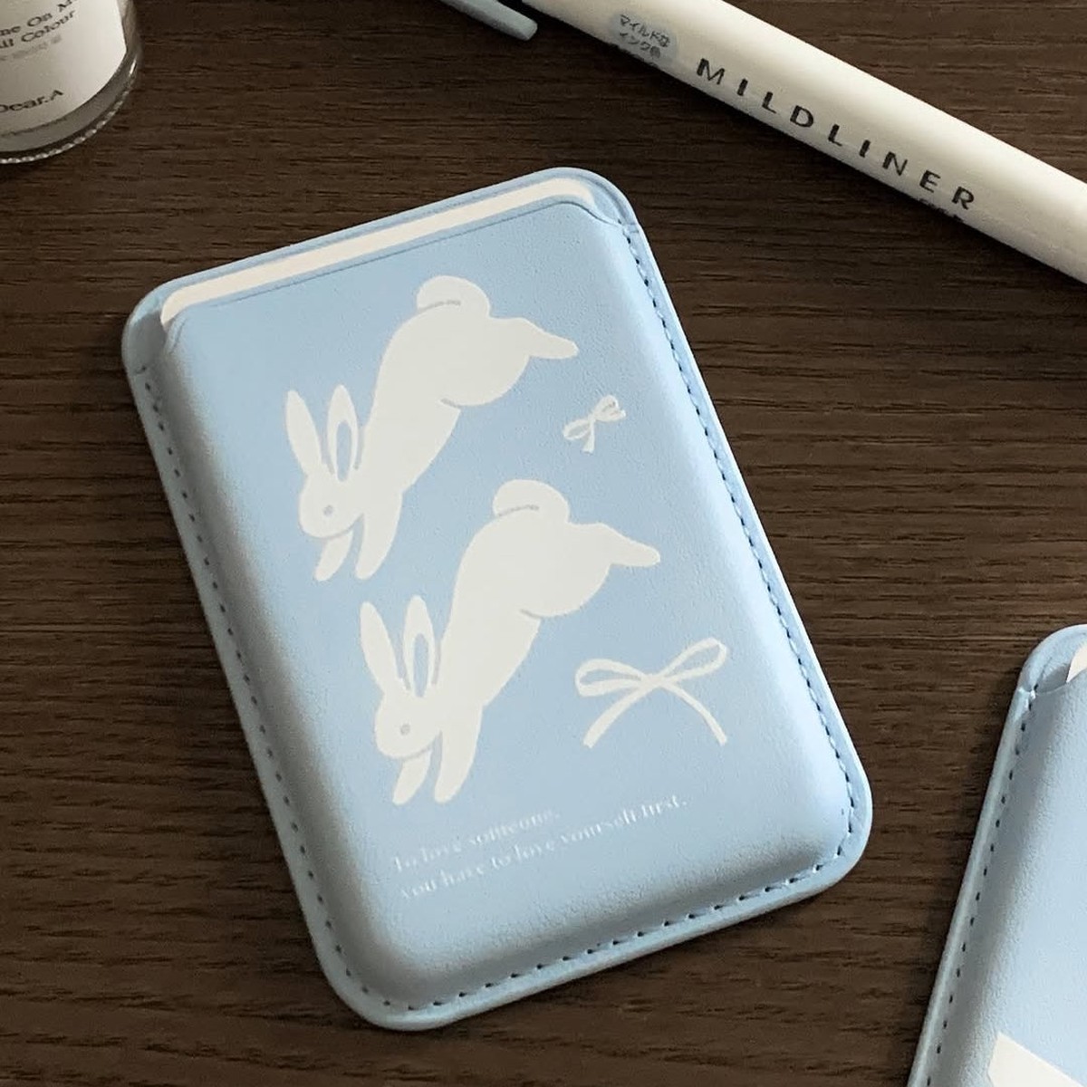 9Lily Daily Vintage Rabbit Magsafe Wallet (Sky blue)